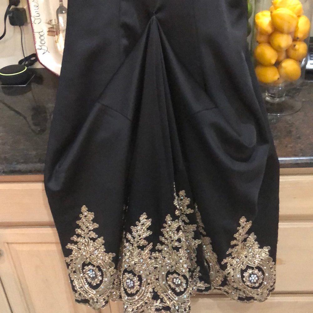 Black size 2 altered gown - Picture 5 of 7